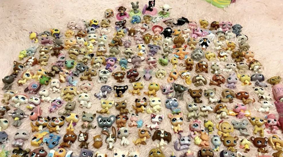 Huge LPS lot RARE - Over 400 Authentic pets