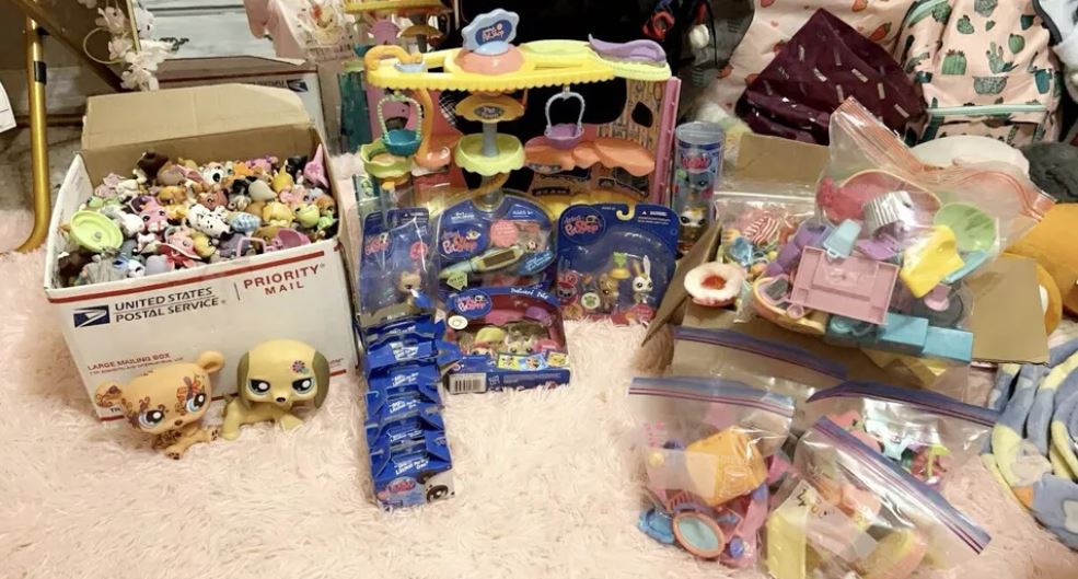 Huge LPS lot RARE - Over 400 Authentic pets